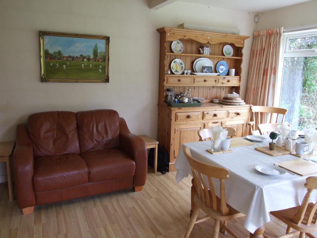 Gayton Bed & Breakfast Hampton in Arden Buitenkant foto